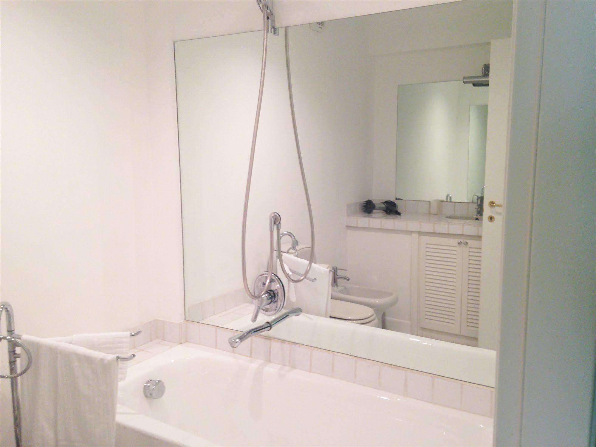 The One Prati Rooms Rome Extérieur photo